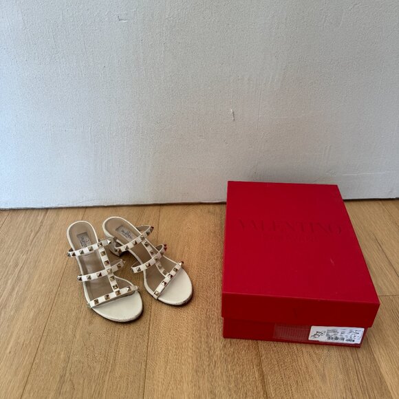 Valentino Garavani Off-White Rockstud Heeled Sandals Size 38 - Picture 3 of 7